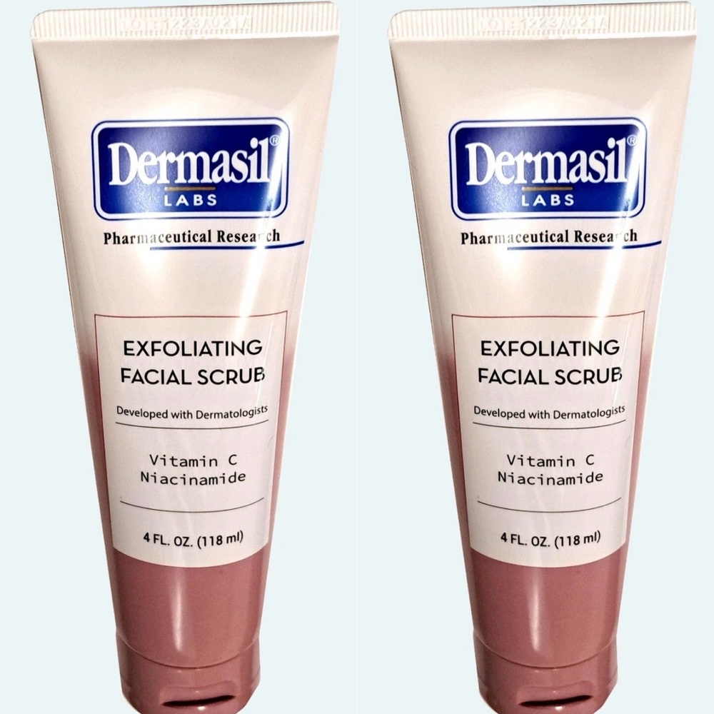 Dermasil Dermatologist Exfoliating Facial Scrub